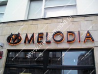 znaki i litery z tylnią poświatą znaki i litery z tylnią poświatą